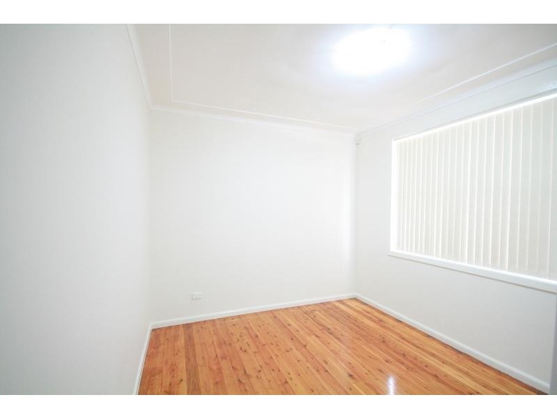 21 Tannery St, Unanderra NSW 2526