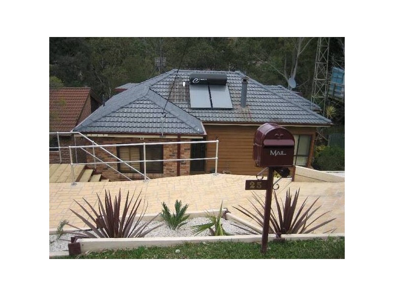 Stanley Ave, Farmborough Heights NSW 2526