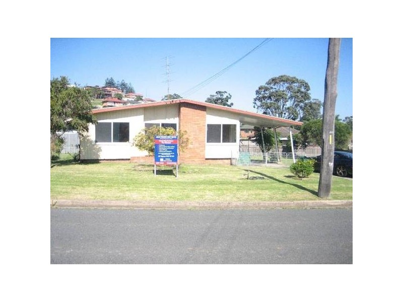 Carringle St, Berkeley NSW 2506