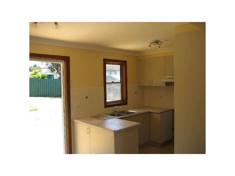 10 Cumberland Street, Berkeley NSW 2506
