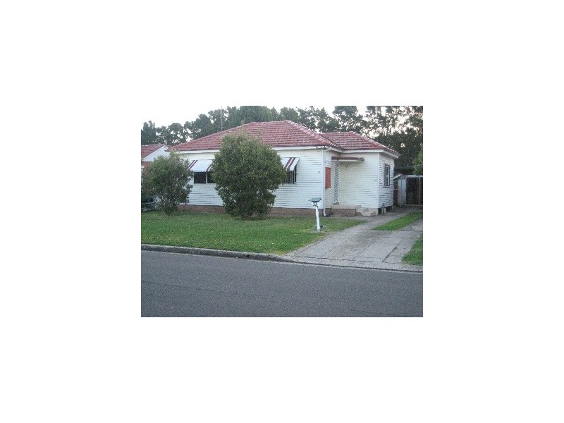 32 Carr Street, Towradgi NSW 2518