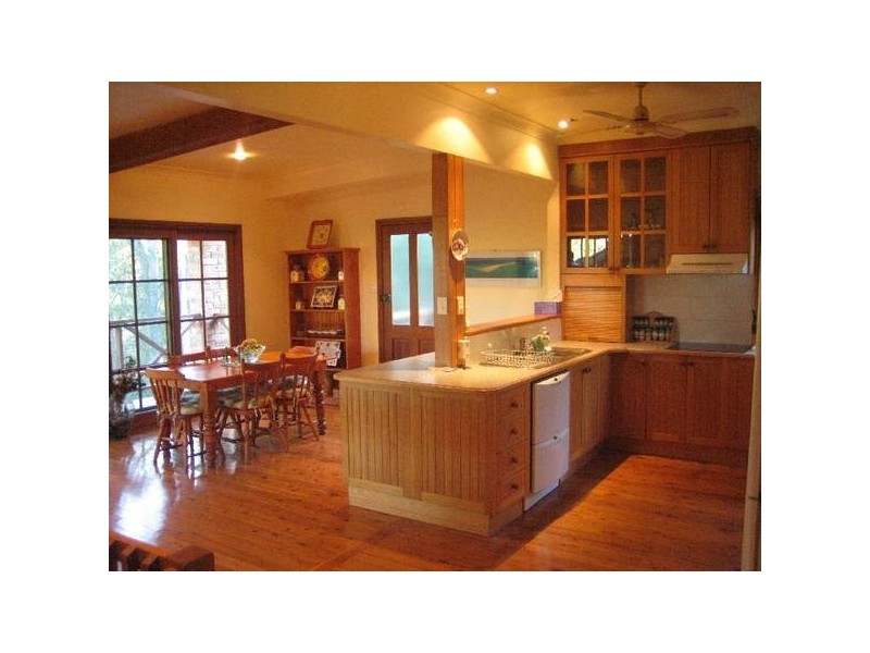 25 Stanley Ave, Farmborough Heights NSW 2526