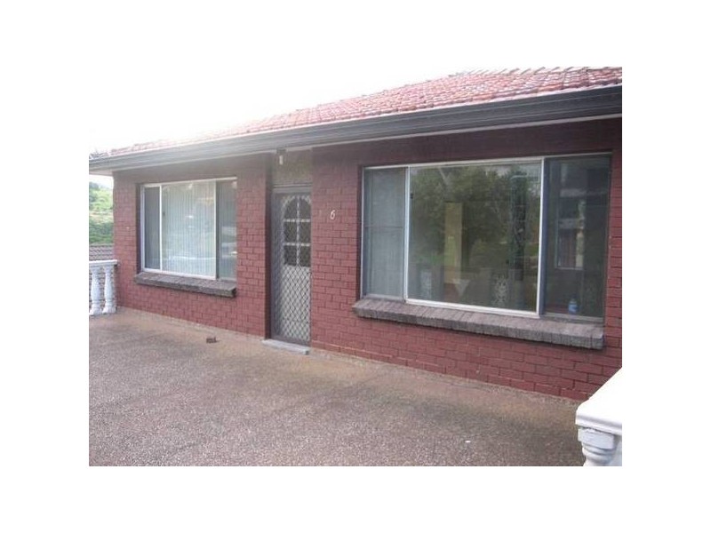 6 Grattan Street, Cringila NSW 2502