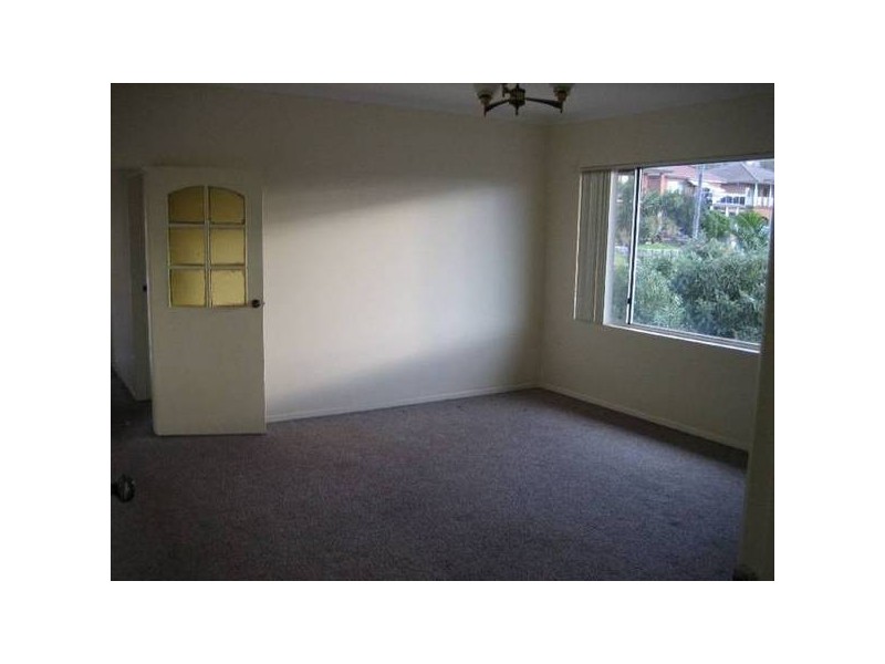 6 Grattan Street, Cringila NSW 2502