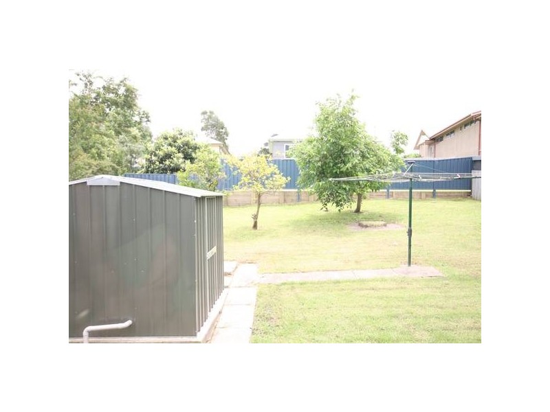 34 Rose Parade, Unanderra NSW 2526