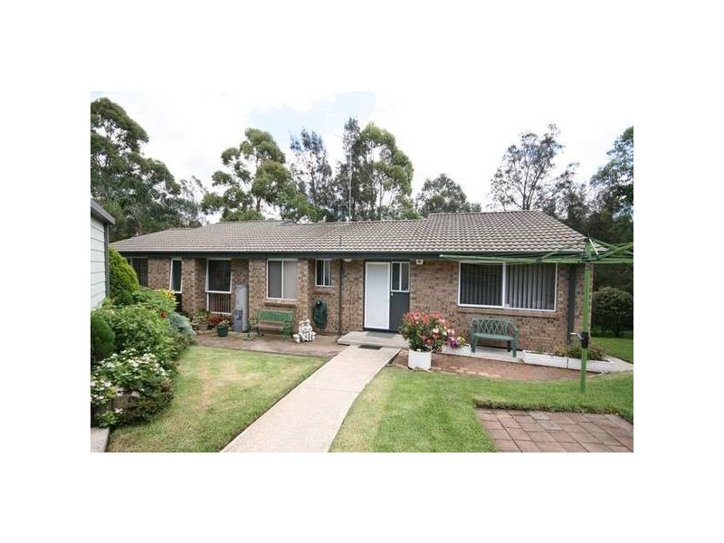 10 Central Road, Cordeaux Heights NSW 2526