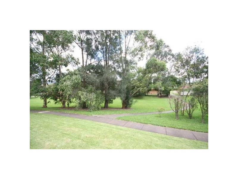 10 Central Road, Cordeaux Heights NSW 2526