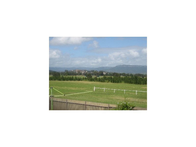 26 Essex Street, Berkeley NSW 2506