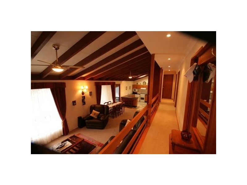 32 Hopman Cr, Berkeley NSW 2506