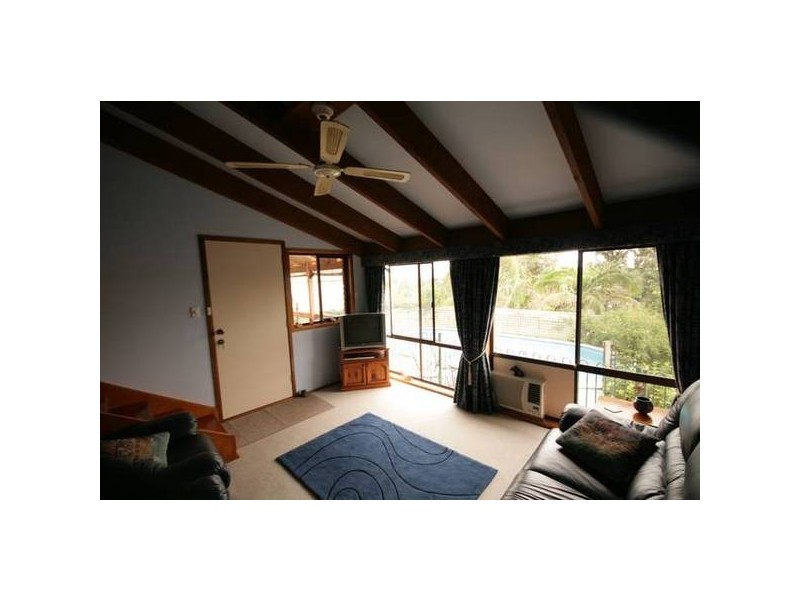 32 Hopman Cr, Berkeley NSW 2506