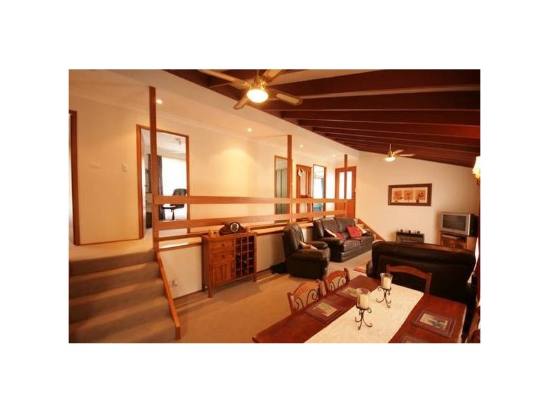 32 Hopman Cr, Berkeley NSW 2506