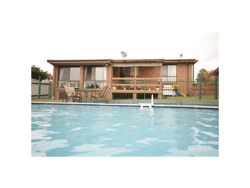 32 Hopman Cr, Berkeley NSW 2506