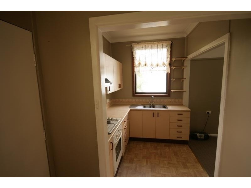 25 Maynes Parade, Unanderra NSW 2526