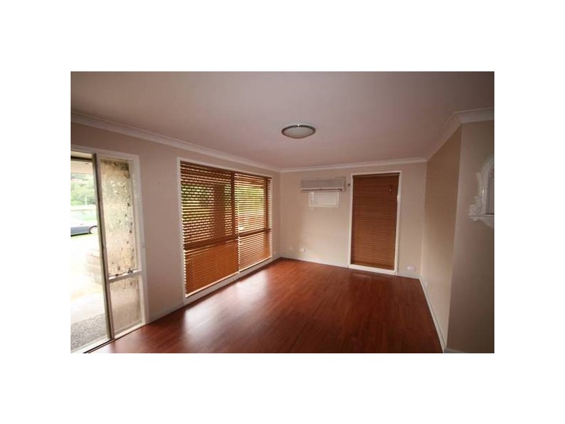90 Rickard Road, Unanderra NSW 2526