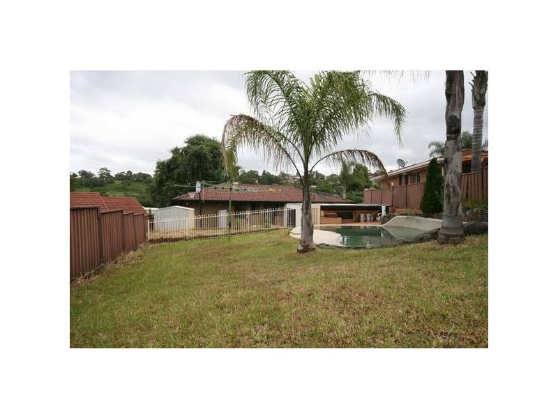 90 Rickard Road, Unanderra NSW 2526