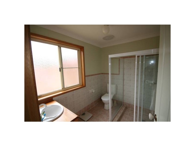 22 Sandalwood Road, Farmborough Heights NSW 2526