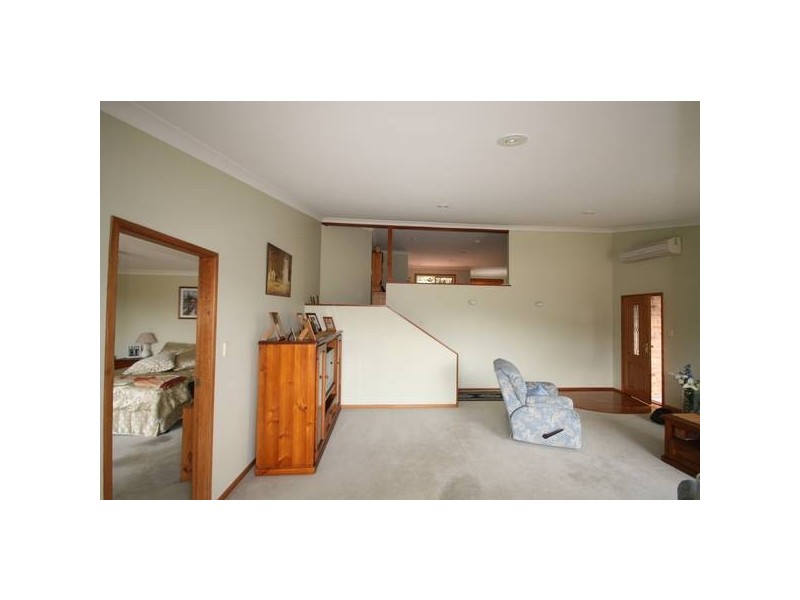 22 Sandalwood Road, Farmborough Heights NSW 2526