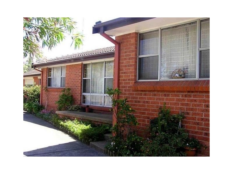 2/14 Strathearn Avenue, Wollongong NSW 2500