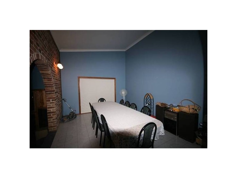 4 Churnwood Place, Cordeaux Heights NSW 2526