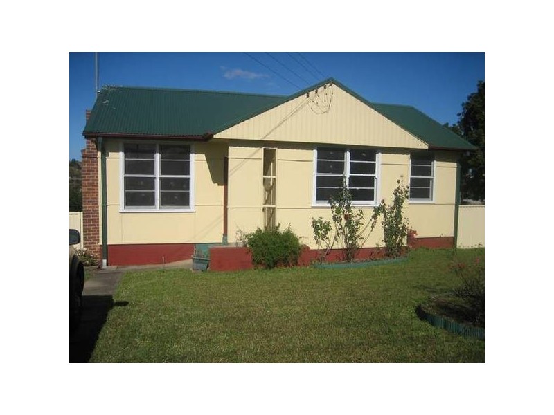 79 Farmborough Rd, Farmborough Heights NSW 2526