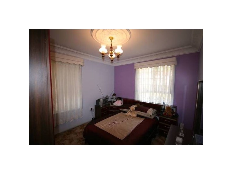 8 Norfolk St, Berkeley NSW 2506