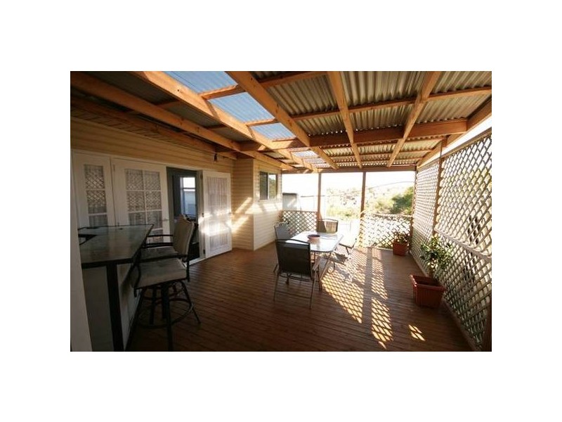 37 Lindsay St, Unanderra NSW 2526