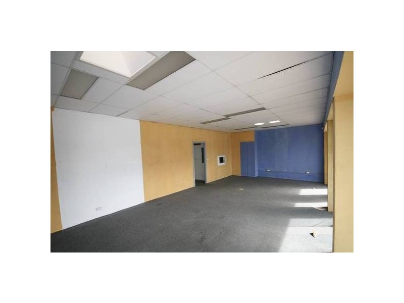 1/7 Fourth Ave, Unanderra NSW 2526