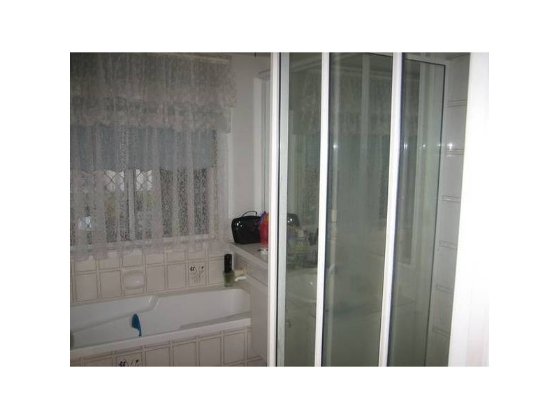1 Regency Cr, Berkeley NSW 2506