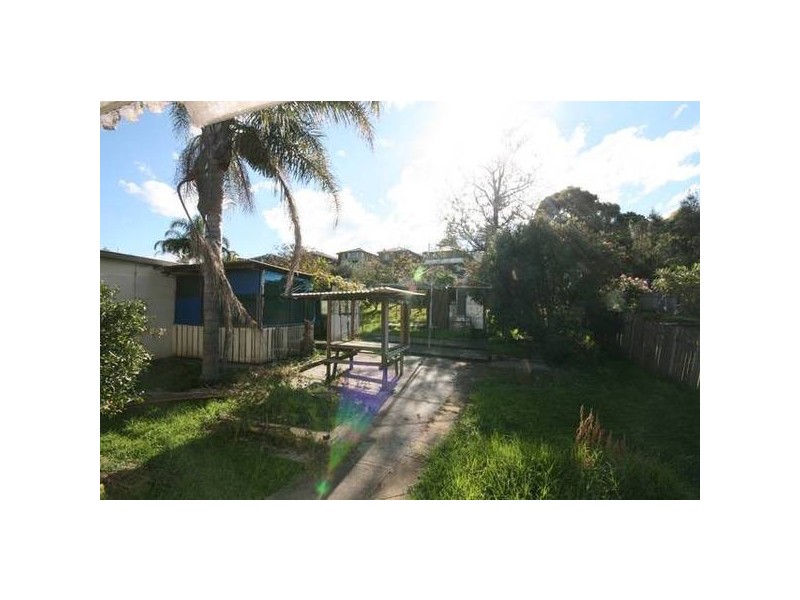 2 Dean St, Warrawong NSW 2502