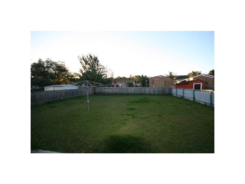 28 Denniss Street, Berkeley NSW 2506