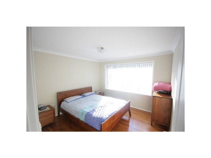 33 Coachwood Dr, Cordeaux Heights NSW 2526