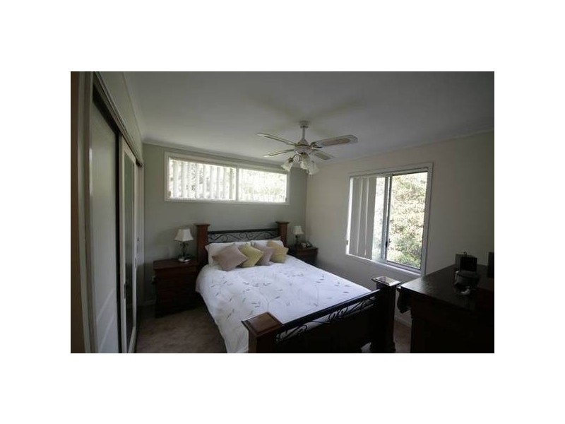 93 Stanley Ave, Farmborough Heights NSW 2526