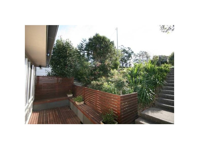 93 Stanley Ave, Farmborough Heights NSW 2526