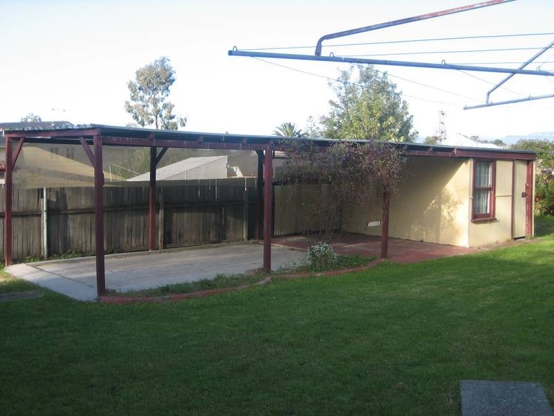 9 Gallop St, Berkeley NSW 2506