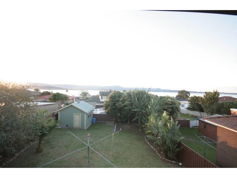 68 Cuthbert Dr, Mount Warrigal NSW 2528
