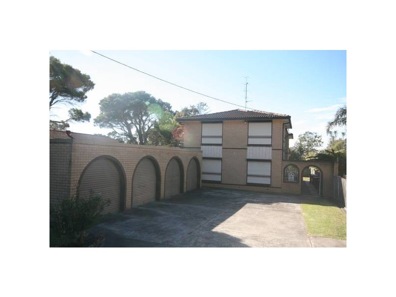 2/9 Pioneer Rd, Bellambi NSW 2518