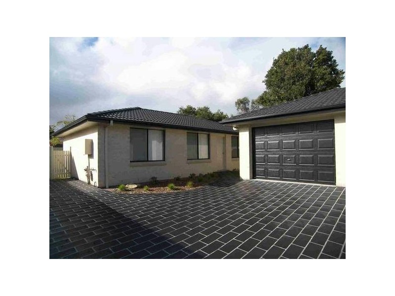 2/32 Central Ave, Oak Flats NSW 2529