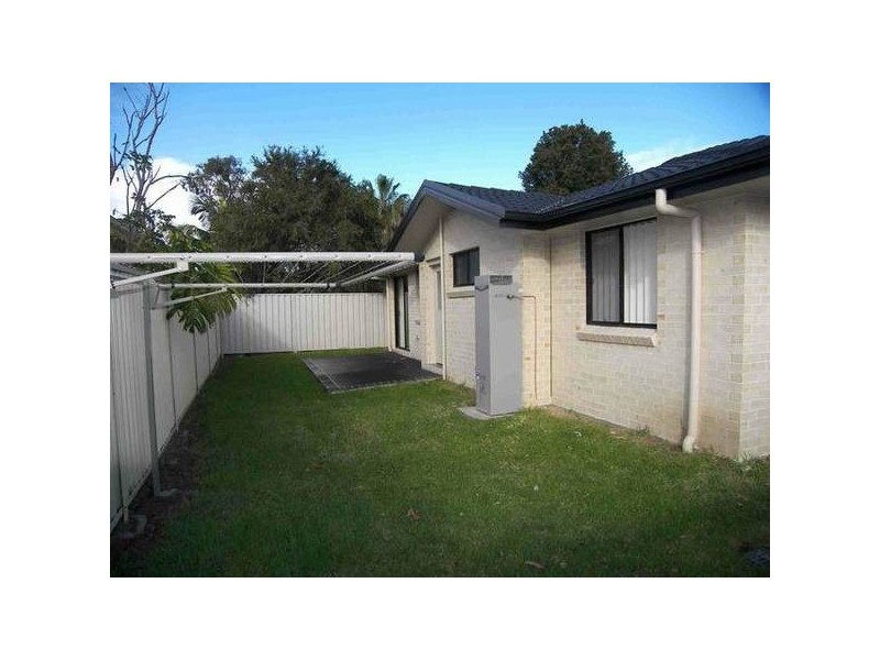2/32 Central Ave, Oak Flats NSW 2529