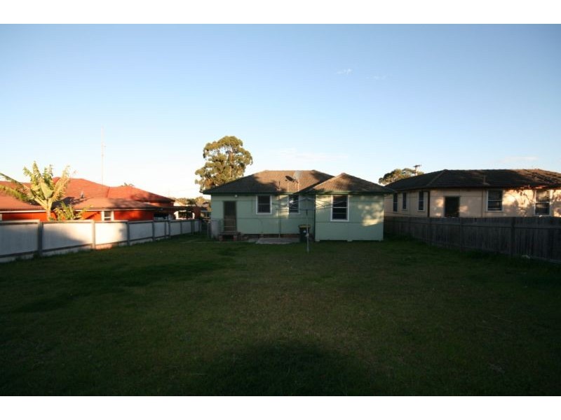 28 Denniss Street, Berkeley NSW 2506