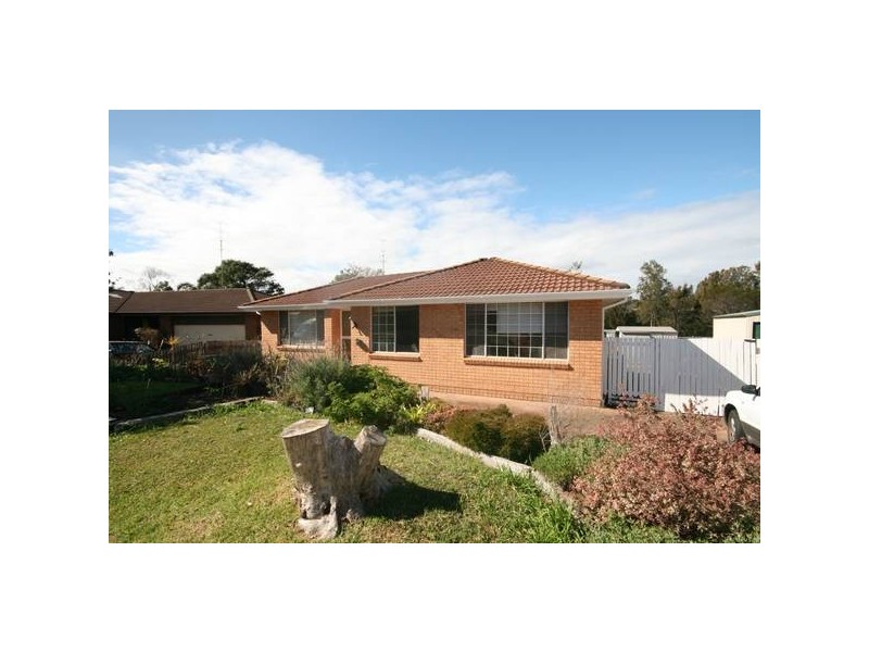 79 Cawdell Dr, Albion Park NSW 2527