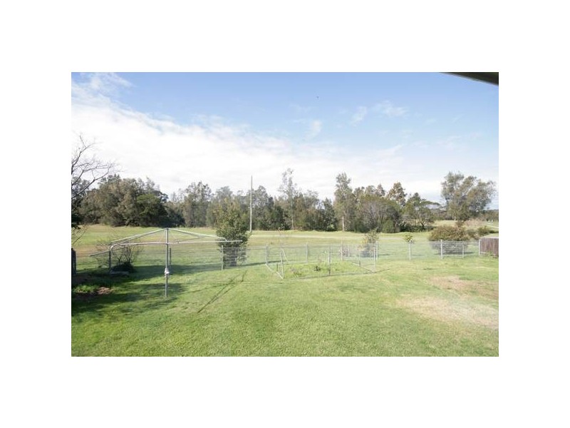 79 Cawdell Dr, Albion Park NSW 2527