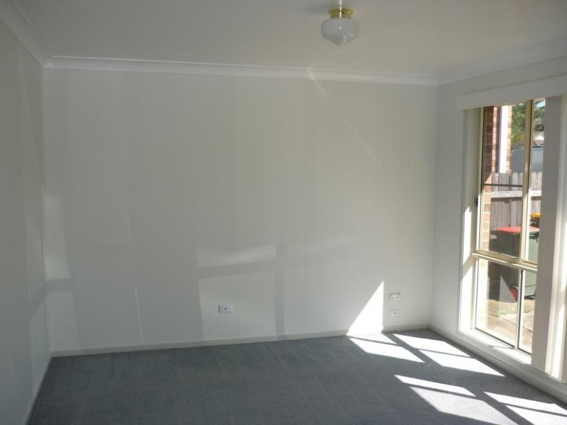 2/5 Oliver Pl, Berkeley NSW 2506