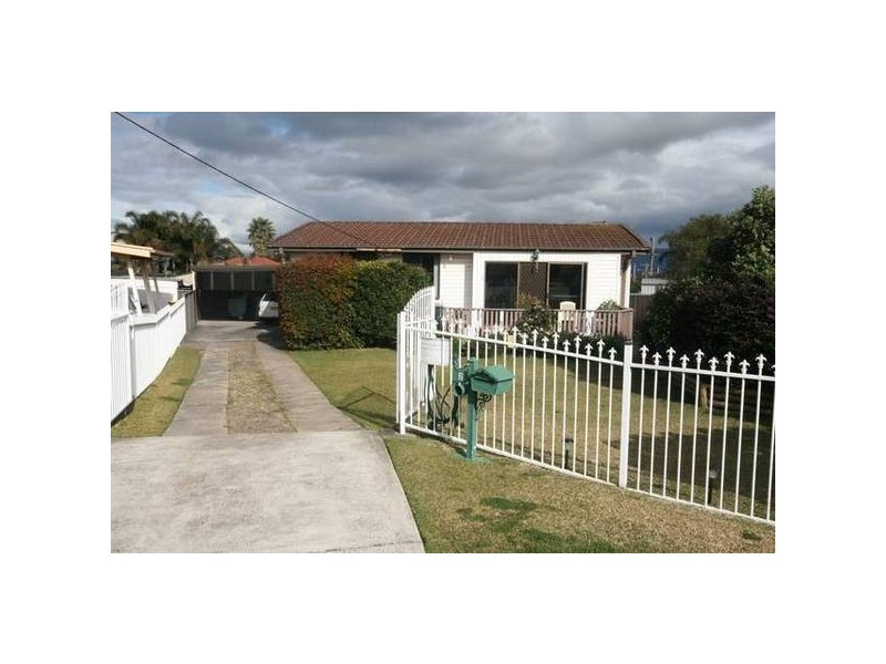 2 Eleban Place, Berkeley NSW 2506