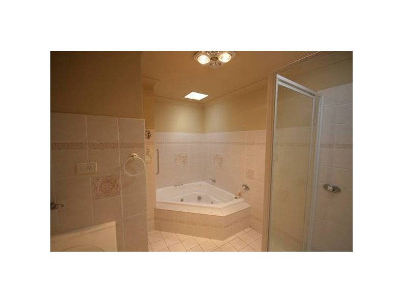 608 Northcliffe Drive, Berkeley NSW 2506