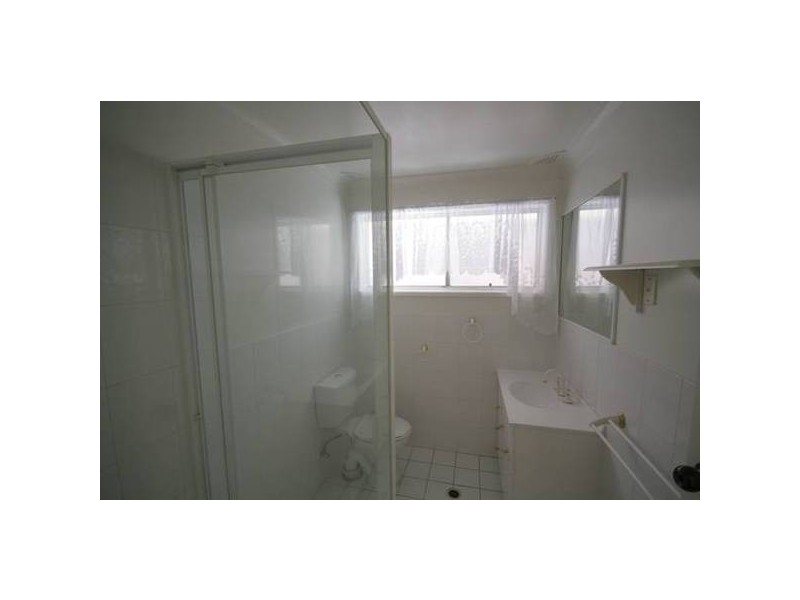 123 Iola Ave, Farmborough Heights NSW 2526
