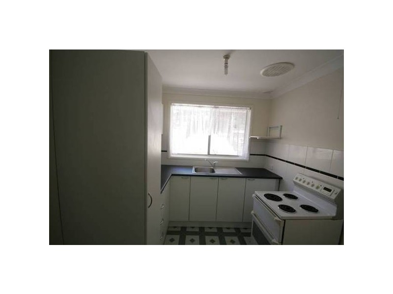 123 Iola Ave, Farmborough Heights NSW 2526