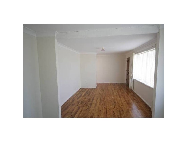 123 Iola Ave, Farmborough Heights NSW 2526