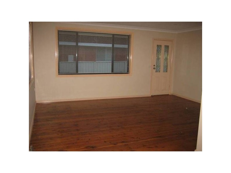 1 + 2/32 Central Ave, Oak Flats NSW 2529