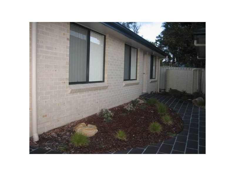 2/32 Central Ave, Oak Flats NSW 2529