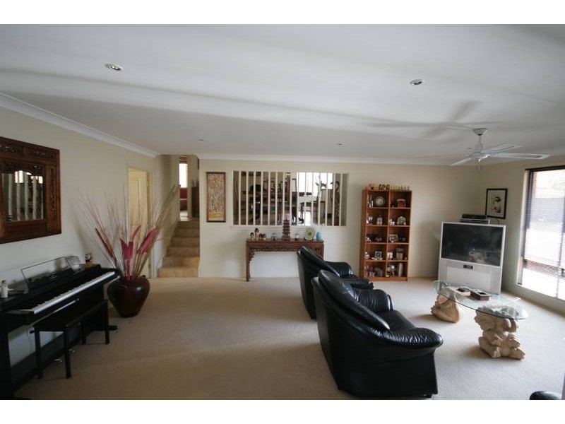 65 Horsley Dr, Horsley NSW 2530